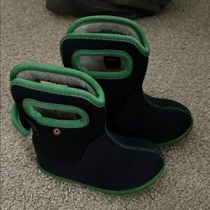 Bogs Kids' Navy and Lime Boots